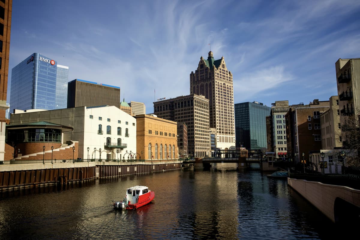 Milwaukee skyline